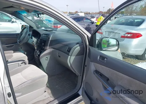 2009 Toyota Sienna Le from USA, damaged, VIN 5TDZK23C99S237549